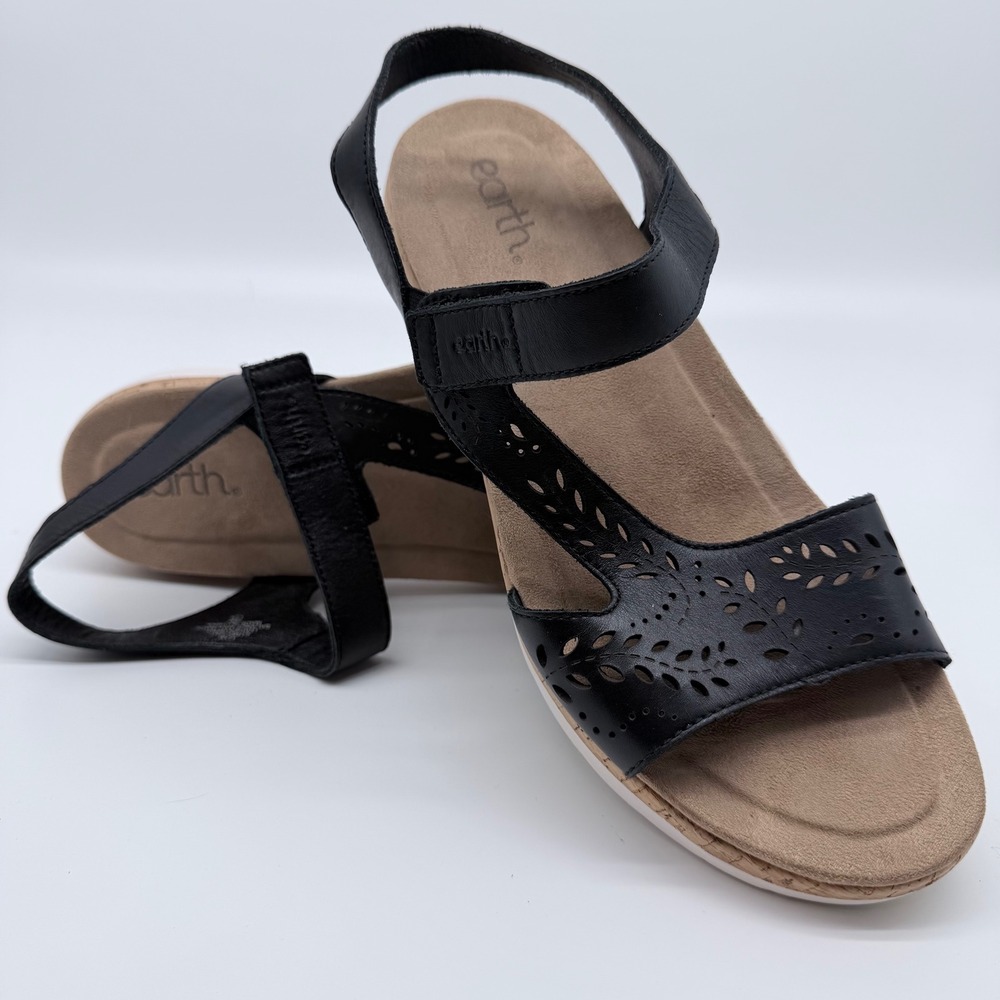 Earth Etrecent Black Leather Laser Cut Comfort Sandals Women 12M ETRECENT